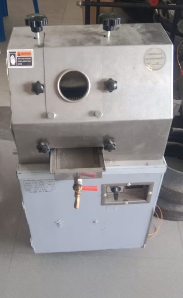 1.5 HP sugarcane extracter